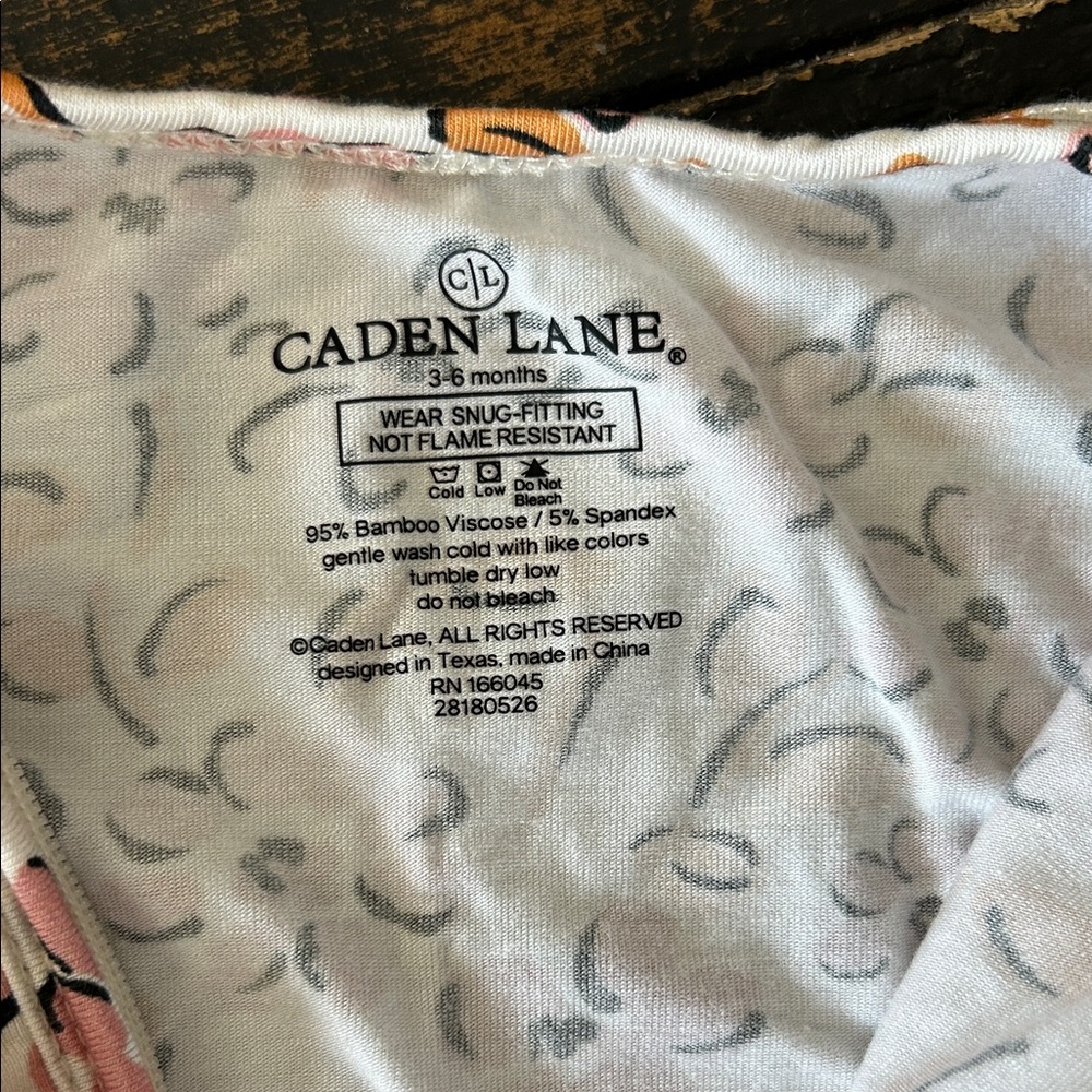 Caden Lane never worn 3-6 month Pink Floral Zip Front Footed One-Piece - Picture 4 of 4